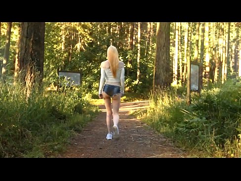 ❤️ O femeie frumoasă se mișcă încet, nu video nud ❤️❌ at ro.kutjeporno.ru ❤